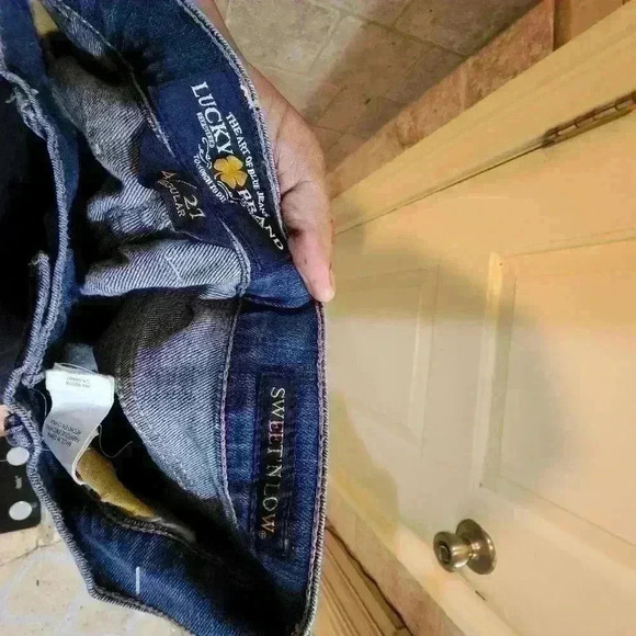 p33 Jeans sweet'n low bootcut medium dark wash size 4/27 regular by lucky brand - Picture 8 of 8